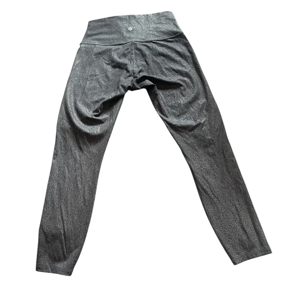 Lululemon Wunder Under Hi-Rise Tight 25’
Luminosity Foil Print Black Silver - Picture 3 of 10